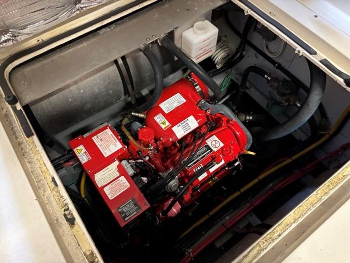 1986 Trojan F36 Convertible Photo 9 of 19