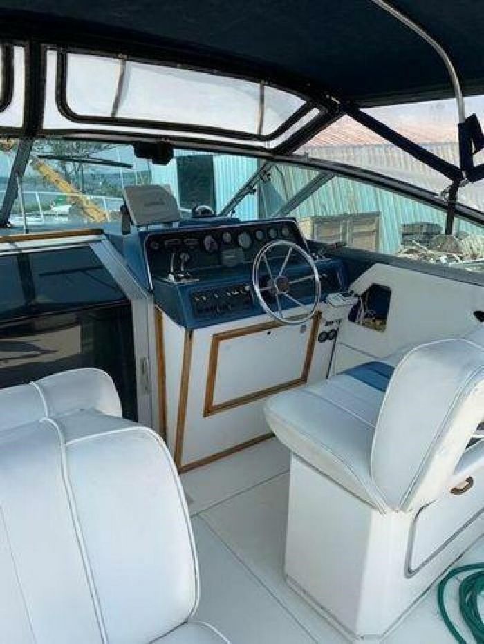 1989 Sea Ray 300 Weekender Photo 7 of 24