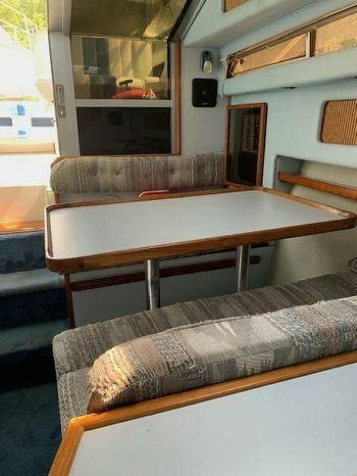 1989 Sea Ray 300 Weekender Photo 21 of 24