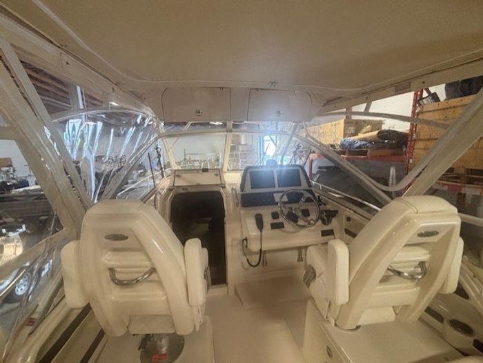 2026 Grady-White 300 Marlin Photo 6 of 13