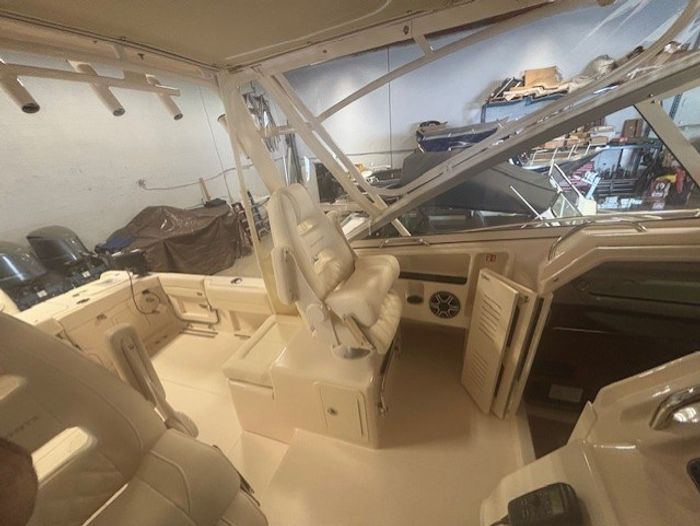 2026 Grady-White 300 Marlin Photo 8 of 13