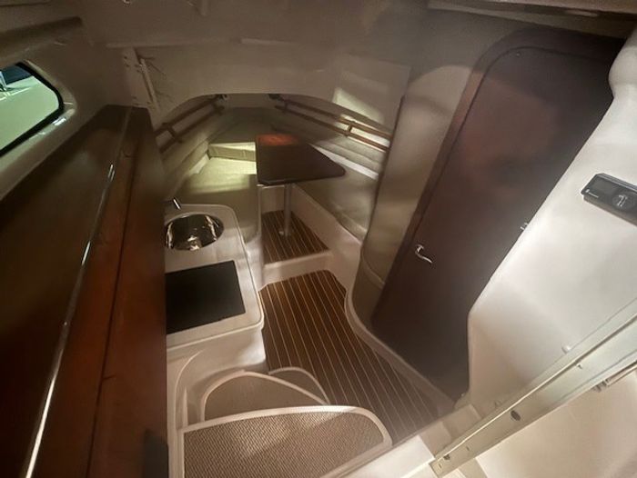 2026 Grady-White 300 Marlin Photo 9 of 13