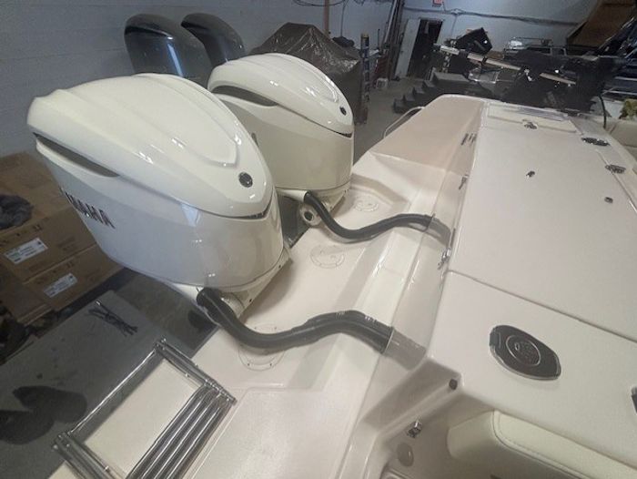 2026 Grady-White 300 Marlin Photo 5 of 13