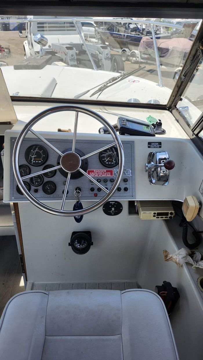 1990 Penn Yan 232 Avenger Photo 10 of 15