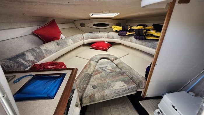 1997 Maxum 2300 SC Photo 12 of 16