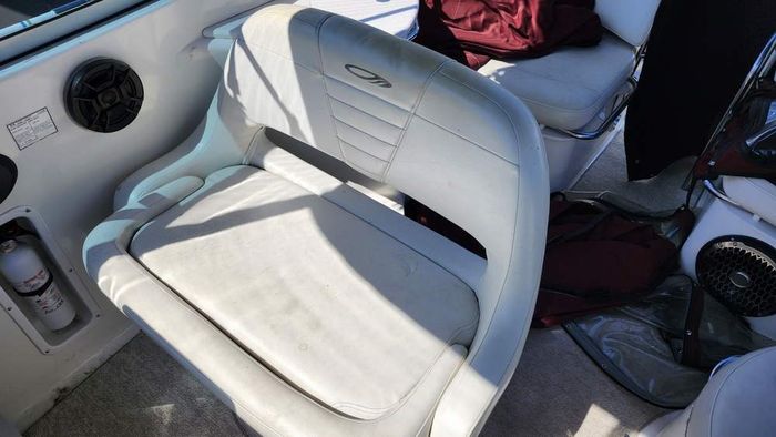 2007 Maxum 2400 Sport Express Photo 8 of 27