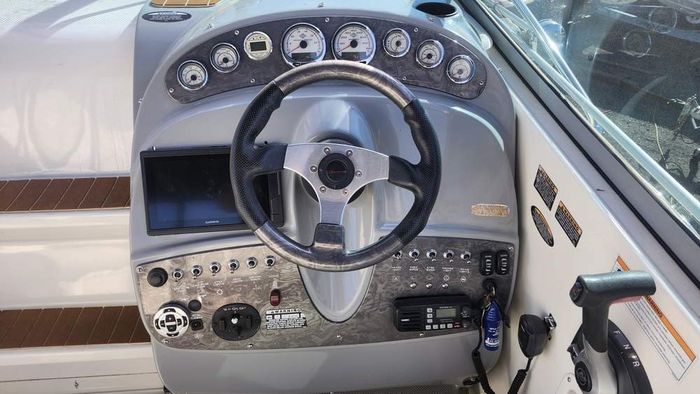 2007 Maxum 2400 Sport Express Photo 7 of 27