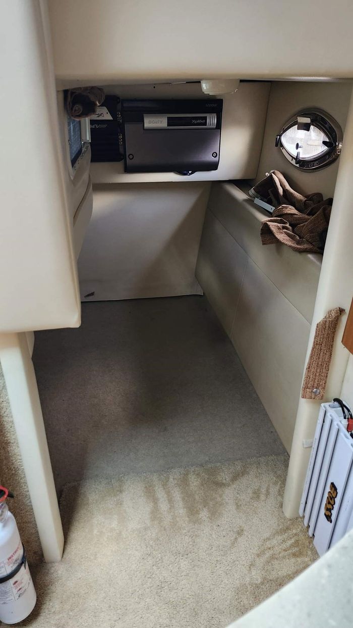 2007 Maxum 2400 Sport Express Photo 21 of 27