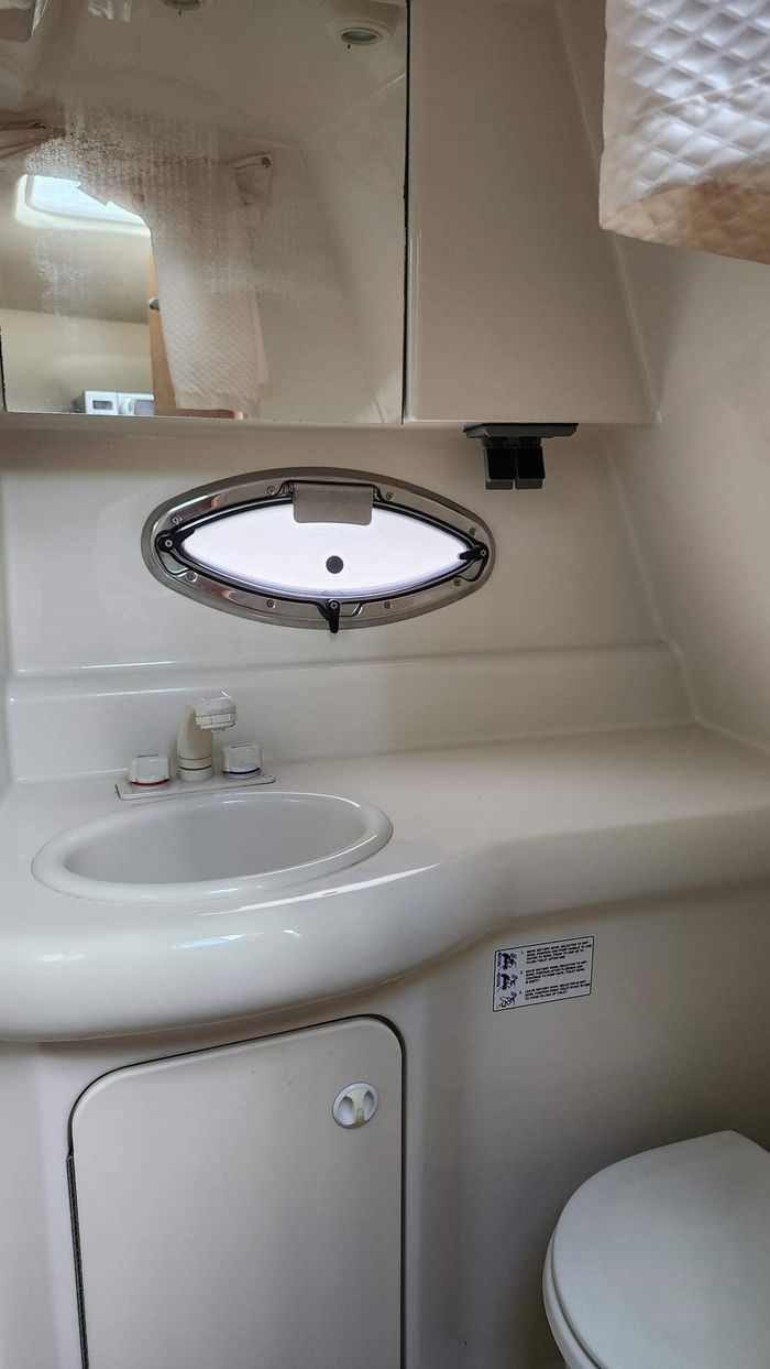 2007 Maxum 2400 Sport Express Photo 24 of 27