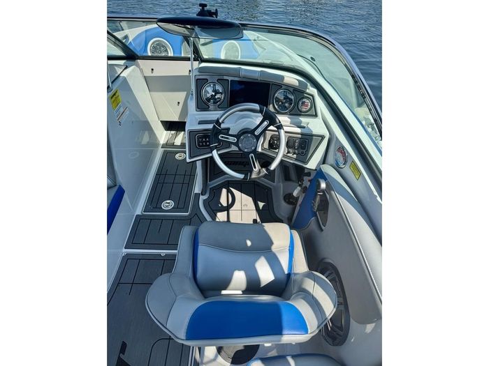 2024 Sanger Boats 231 SL Photo 8 sur 11