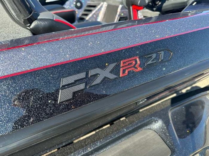2025 SKEETER SKEETER FXR21 LIMITED 2025 Photo 12 sur 23