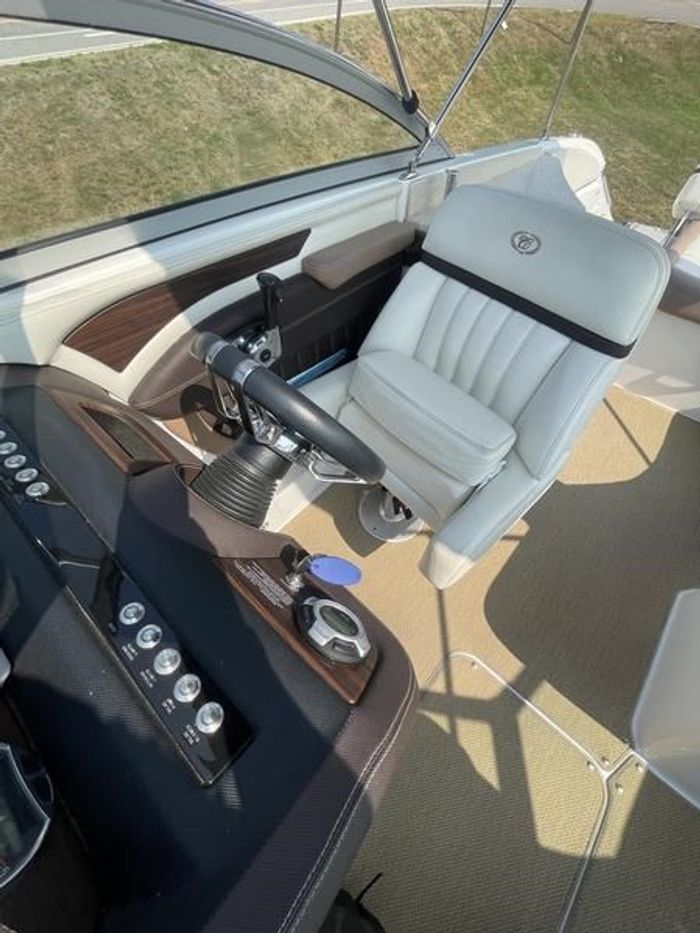 2013 Cobalt 24SD Photo 9 of 25