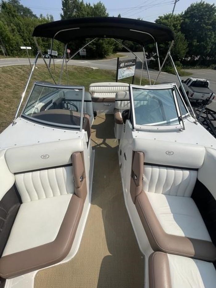 2013 Cobalt 24SD Photo 18 of 25