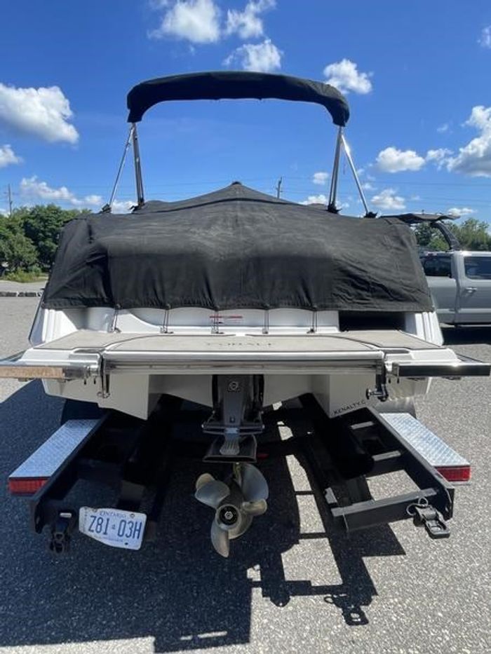 2013 Cobalt 24SD Photo 3 of 25