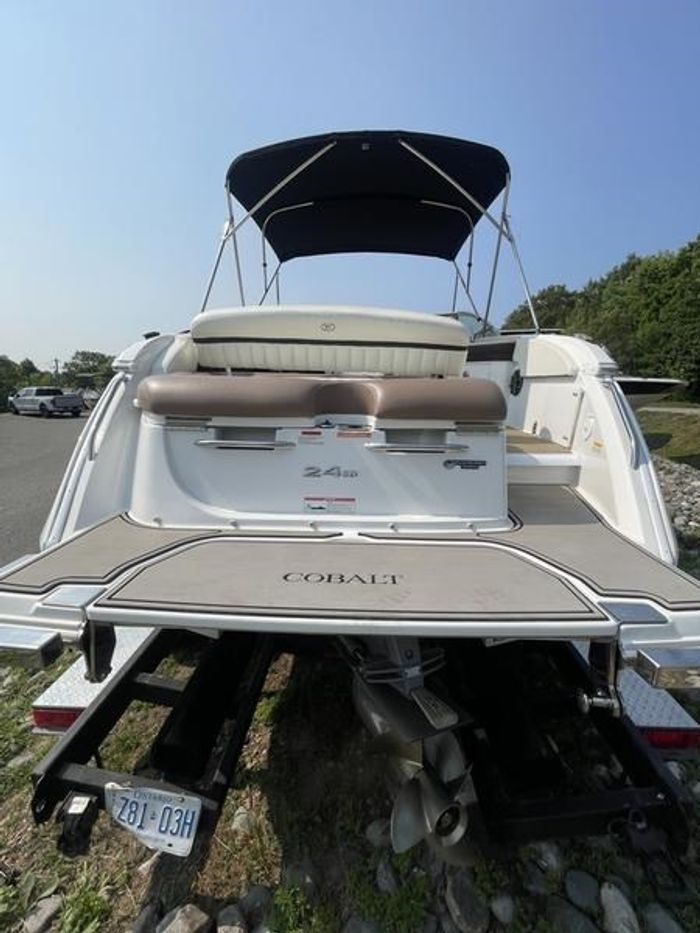 2013 Cobalt 24SD Photo 4 of 25