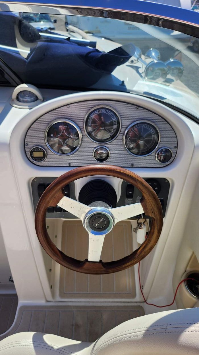 2005 Chris-Craft 25 Corsair Photo 6 of 17