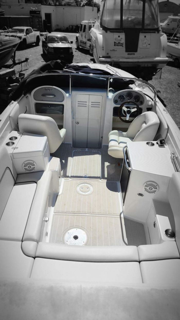 2005 Chris-Craft 25 Corsair Photo 8 of 17