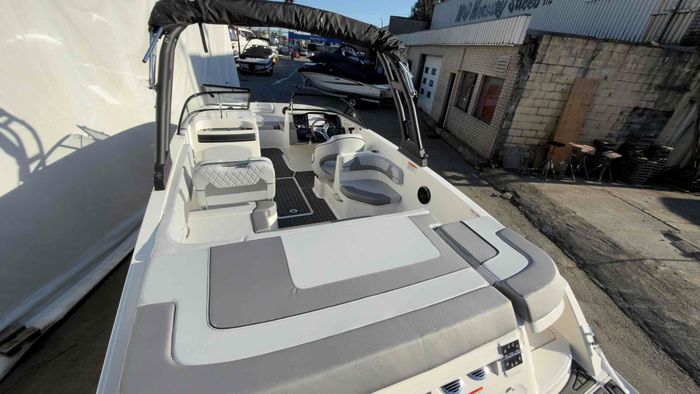 2026 Bayliner VR6 Photo 5 of 21