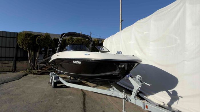 2026 Bayliner VR6 Photo 2 of 21