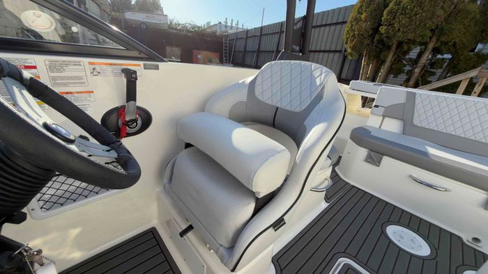 2026 Bayliner VR6 Photo 21 of 21