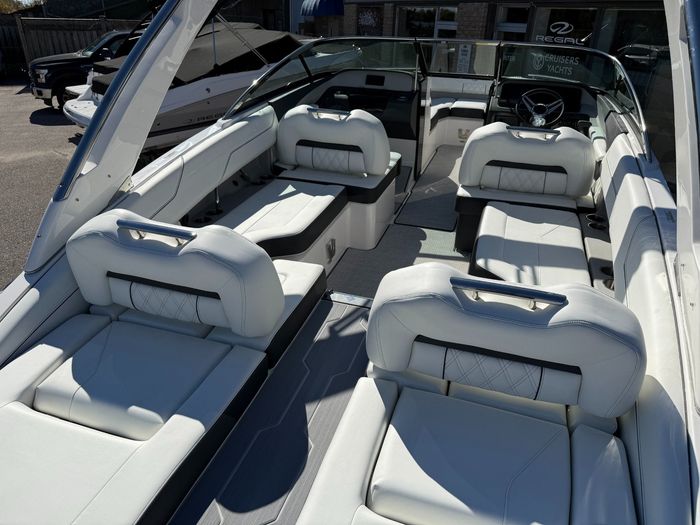 2026 Regal LS4 Photo 7 sur 41