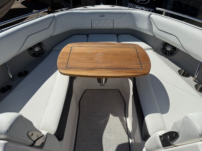 2026 Regal LS4 Photo 16 sur 41