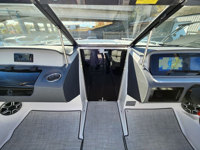 2026 Regal LS4 Surf Photo 33 sur 49
