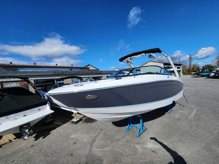 2026 Regal LS4 Surf Photo 8 sur 49