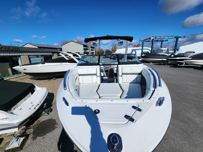 2026 Regal LS4 Surf Photo 9 sur 49