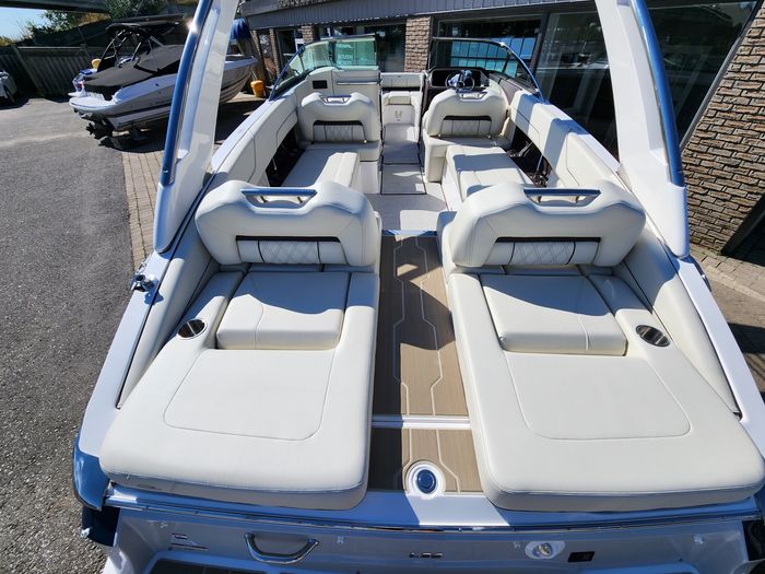 2026 Regal LS6 Photo 8 sur 36