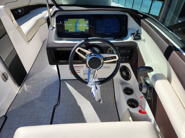 2026 Regal LS6 Photo 22 sur 36