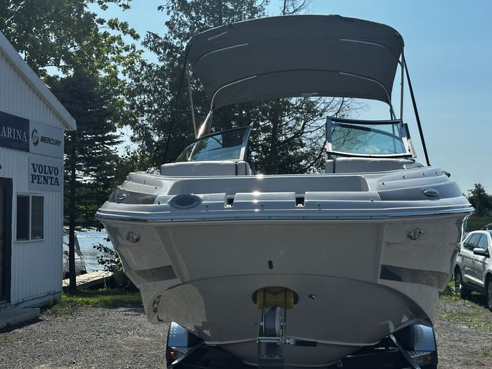2024 Crownline E235 Photo 3 of 37