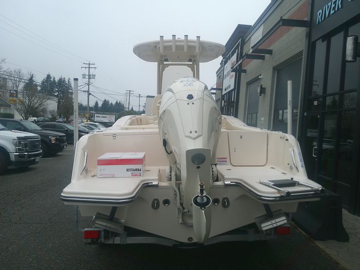 2025 Grady-White 236 Fisherman Photo 3 of 11