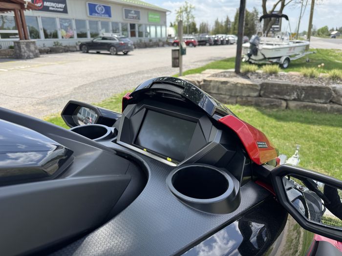 2026 Yamaha WaveRunner® FX Cruiser HO Photo 8 of 18