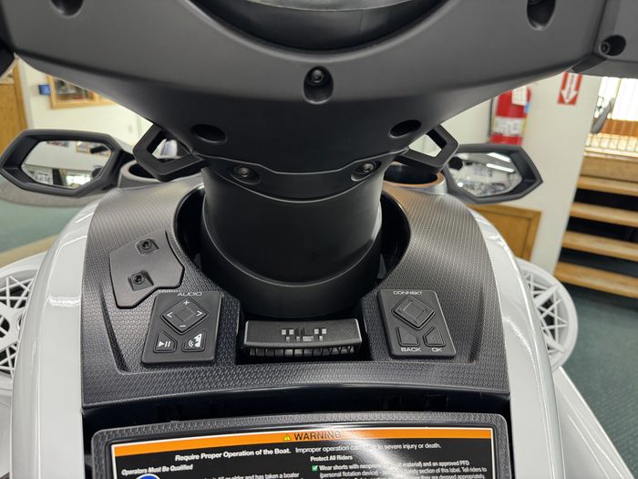 2026 Yamaha WaveRunner® FX Cruiser SVHO Photo 11 of 21