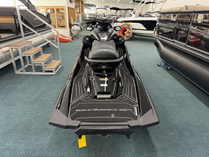 2026 Yamaha WaveRunner® FX Limited SVHO Photo 2 sur 21