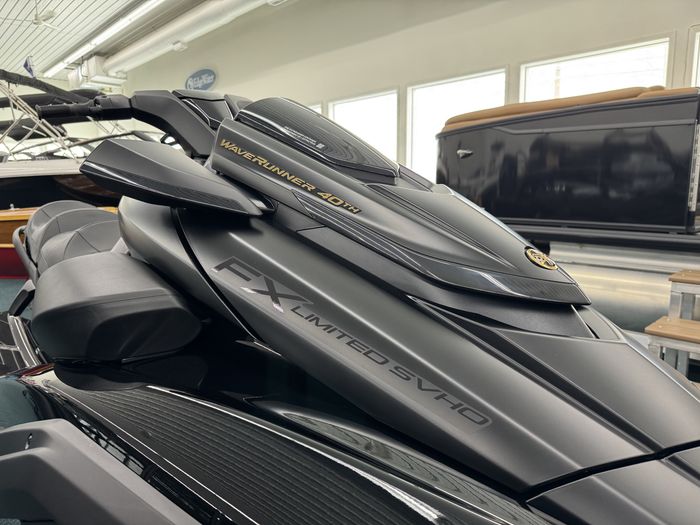 2026 Yamaha WaveRunner® FX Limited SVHO Photo 15 sur 21