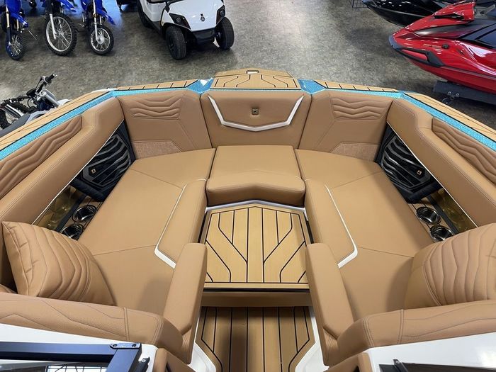 2026 Nautique Super Air Nautique G23 Photo 13 of 23