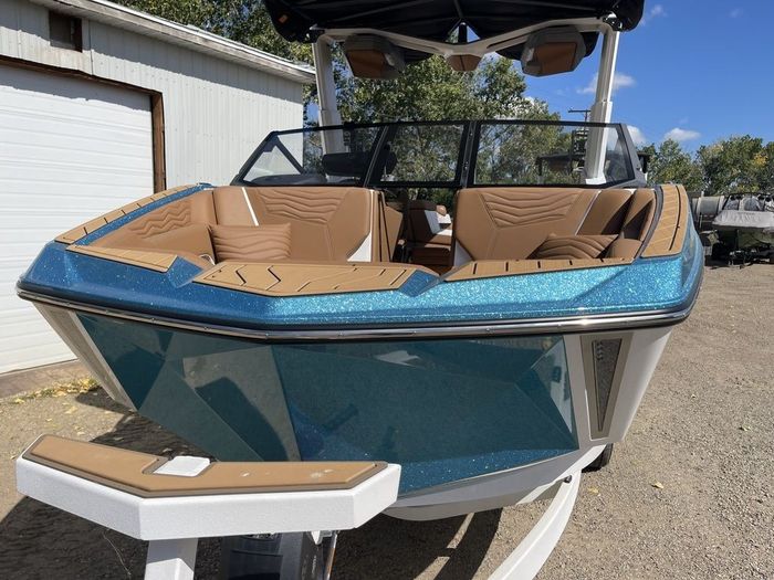 2026 Nautique Super Air Nautique G23 Photo 6 of 23