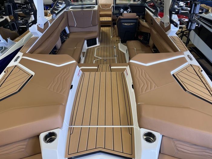 2026 Nautique Super Air Nautique G23 Photo 10 of 23