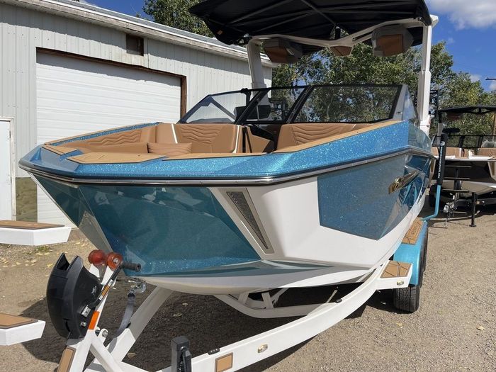 2026 Nautique Super Air Nautique G23 Photo 3 of 23