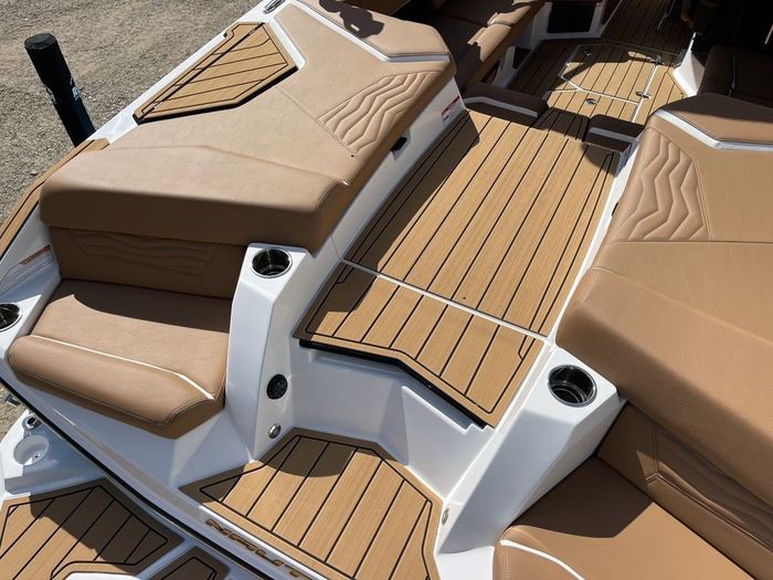 2026 Nautique Super Air Nautique G23 Photo 8 of 23