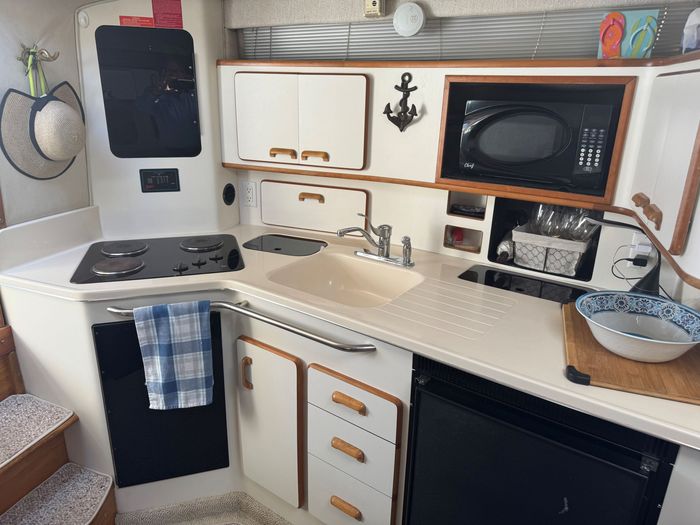 1990 Sea Ray 350 Express Photo 13 sur 16