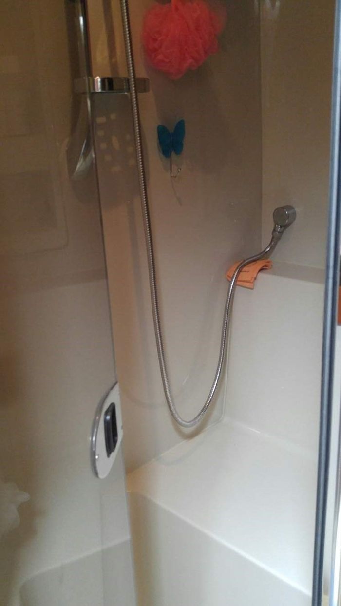 2008 Cruisers Yachts 420 Express Photo 23 of 33