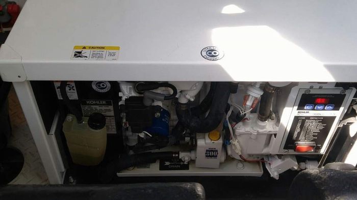 2008 Cruisers Yachts 420 Express Photo 25 of 33