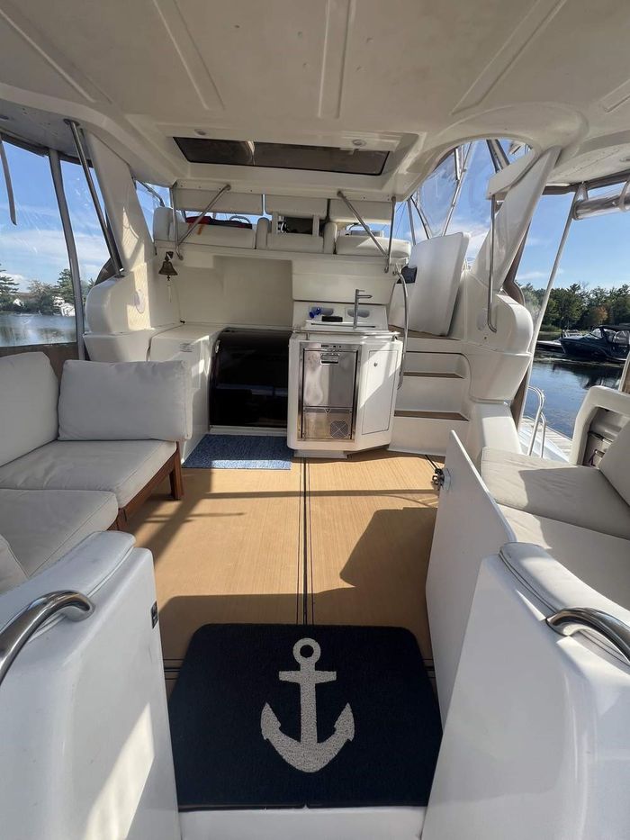 1997 Silverton 402 Motor Yacht Photo 19 of 56