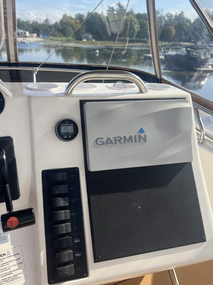 1997 Silverton 402 Motor Yacht Photo 11 of 56