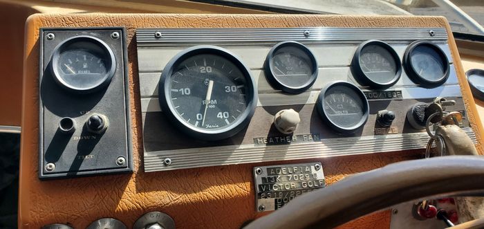 1976 Double Eagle Command Bridge Photo 7 sur 16