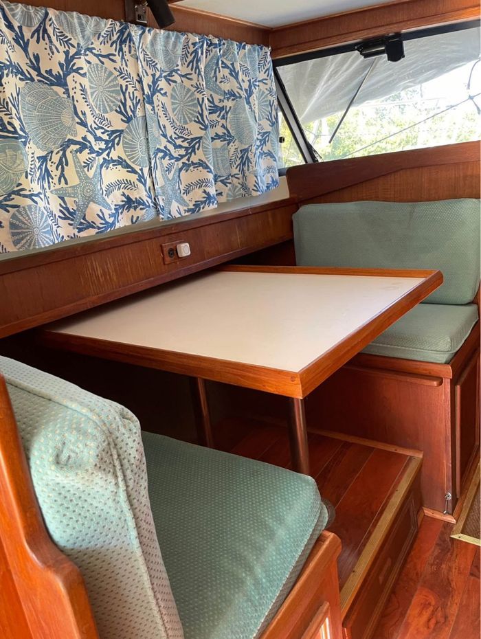 1989 Prowler Flybridge  8m (trailer 2018 included) Photo 5 sur 9