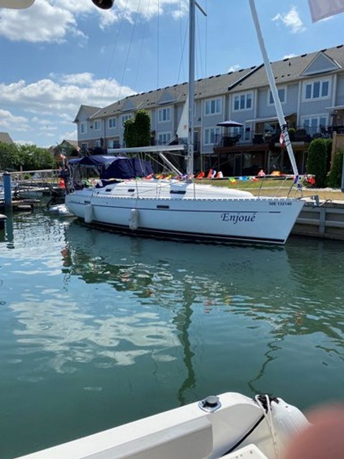 2003 Beneteau Oceanis 331 Photo 1 of 18